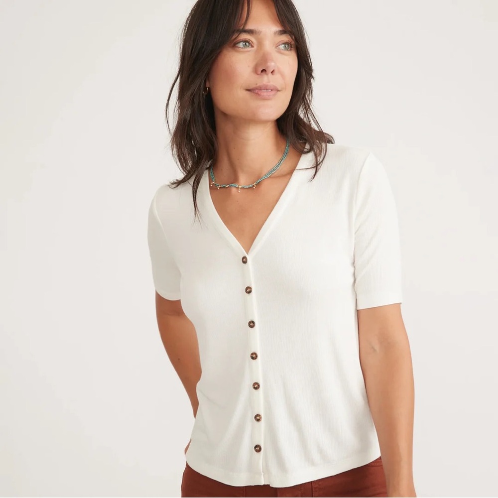 Marine layer Lexi rib button top